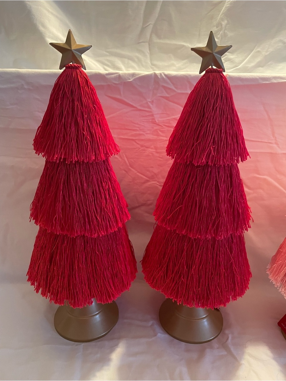 NWT 3 Ashland Berry Jolly Tassel Tabletop Trees w/ gold star - Picture 5 of 10